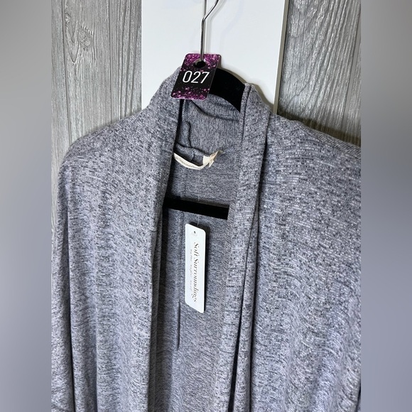 027. NWT Soft Surroundings ultimate softness
WOMEN CAITRIONA KNIT TOPPER O/S - Picture 2 of 7